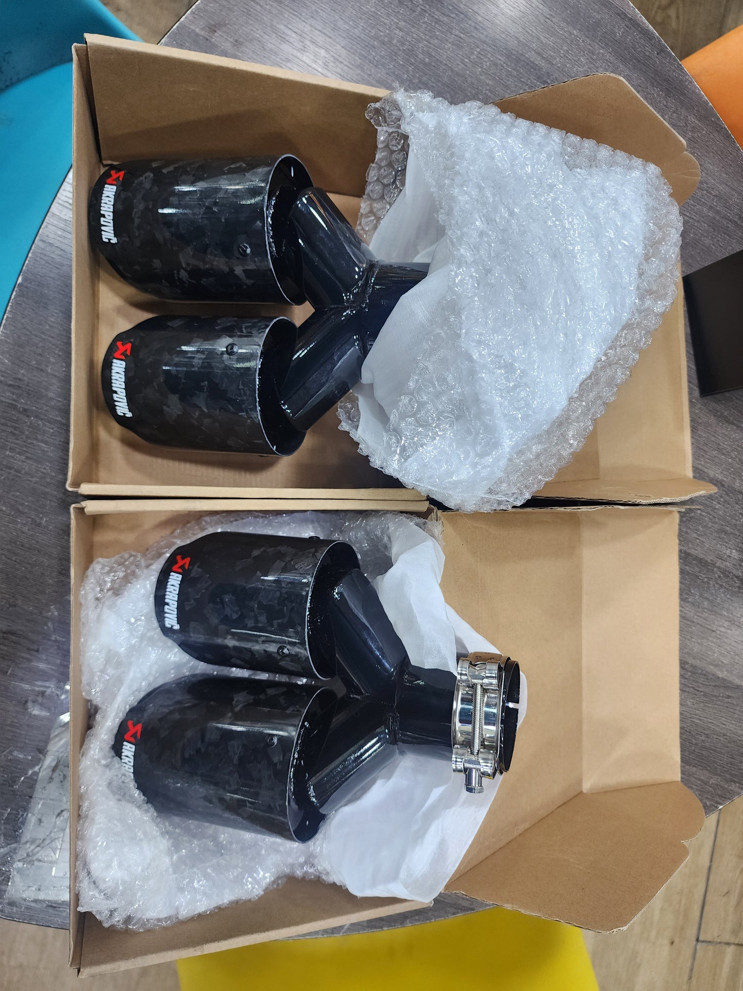 AKRAPOVIC ORIGINAL FORGED CARBON TIPS R&L PAIR