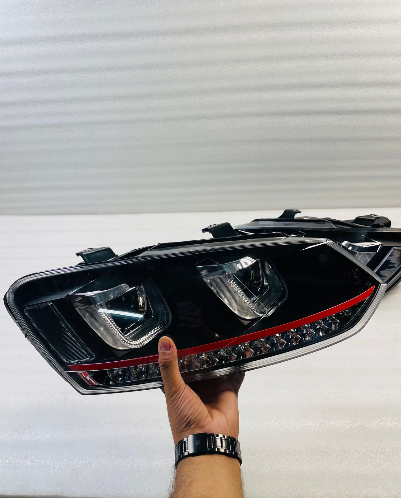 POLO UU REDLINE HEADLAMPS