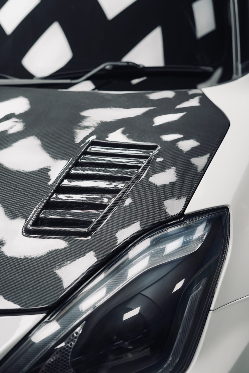 SWIFT 18-23 ORIGINAL CARBON HOOD